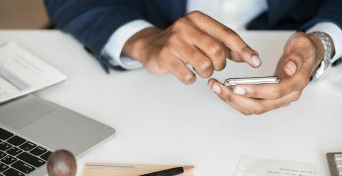 gérer son bien immobilier soi-même grâce aux solutions en ligne